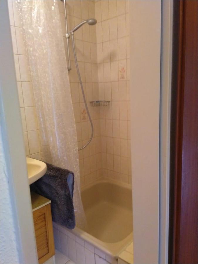 Kleine Ferienwohnung, Einzimmeraparment in Altenkirchen Almersbach Exterior foto