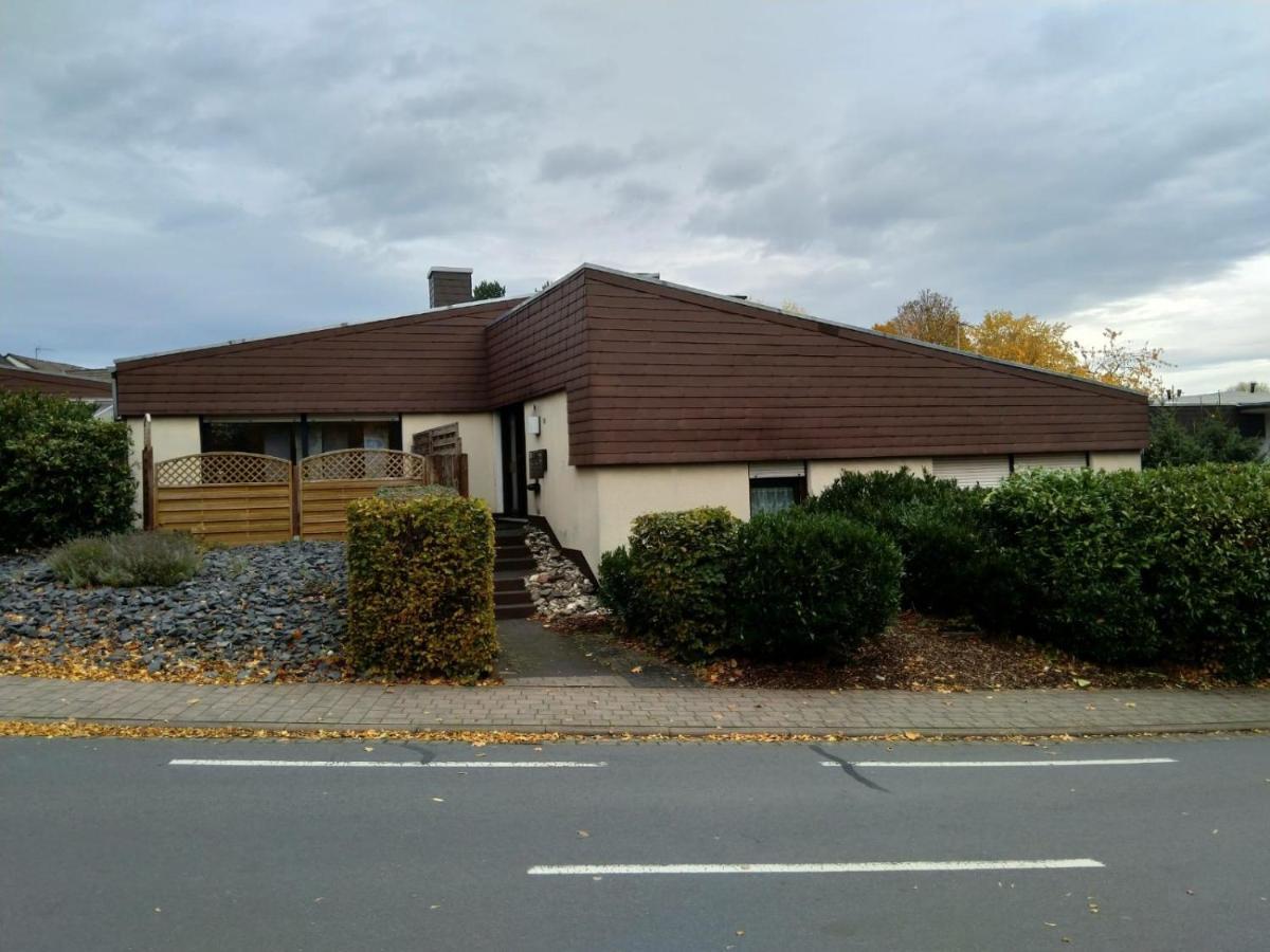 Kleine Ferienwohnung, Einzimmeraparment in Altenkirchen Almersbach Exterior foto